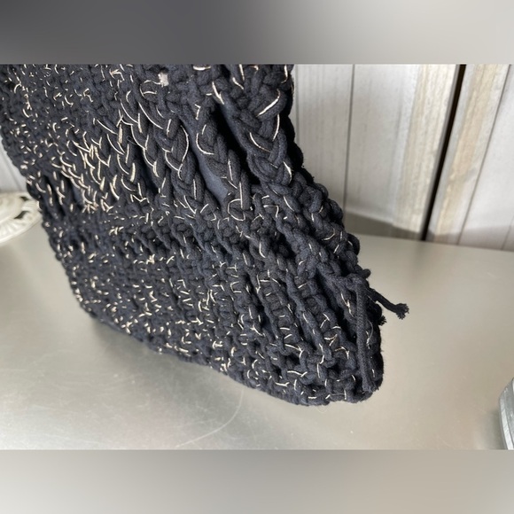 New! CLEOBELLA Wooden Handles Cotton Crochet Macrame Tote Top Handle Bag Black - Picture 4 of 8